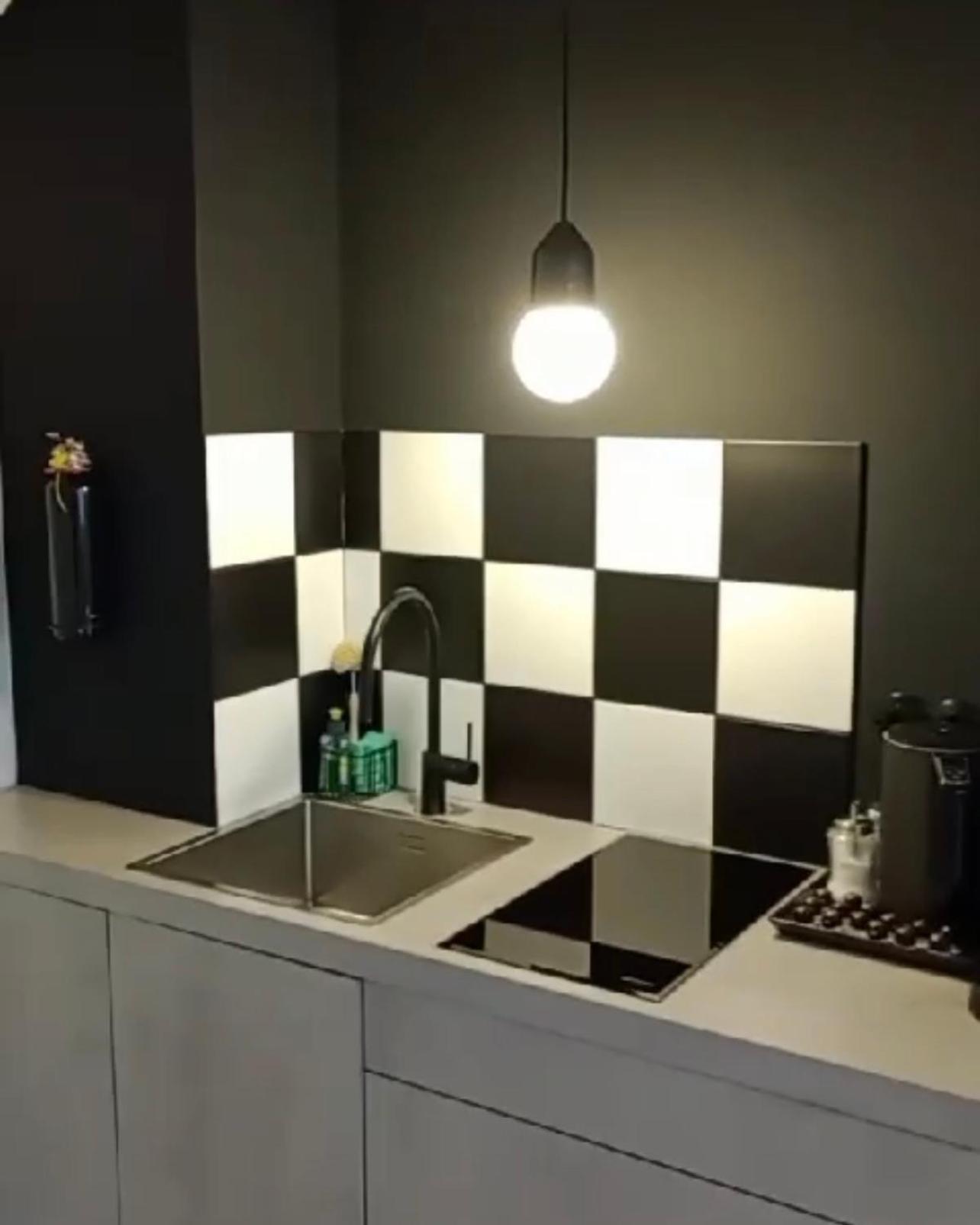 Square Rooms 8 ดุสเซลดอร์ฟ ภายนอก รูปภาพ